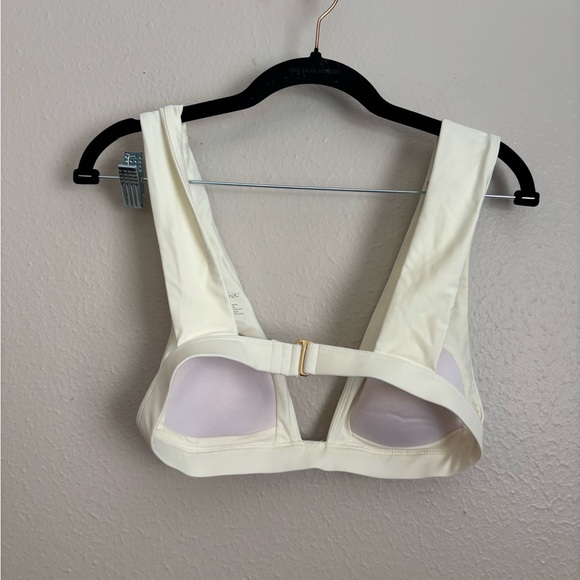 Summersalt The Plunge Bikini Top 6 - Picture 8 of 8